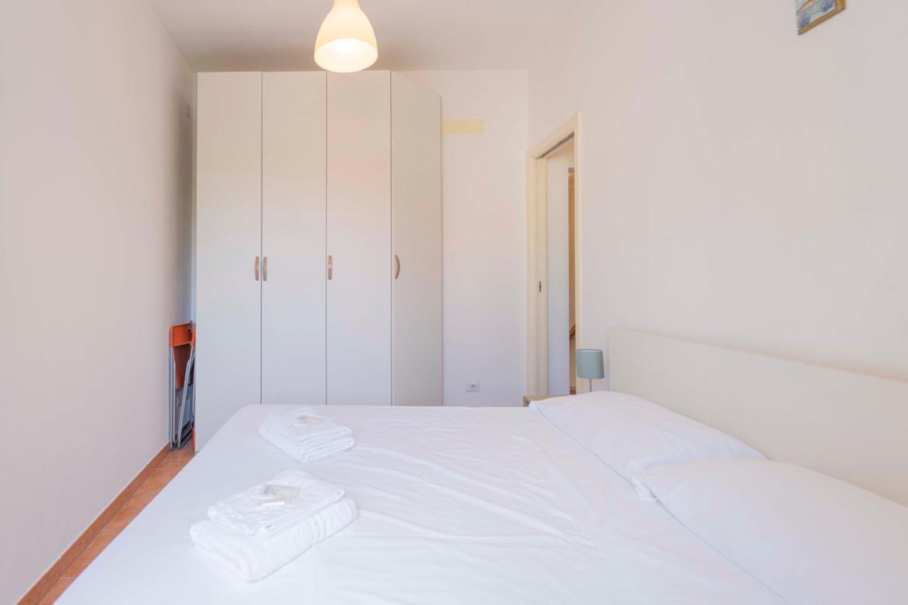 096 - Casa Al Borgo Cavi Di Lavagna, 150 Metri Dal Mare Apartman Kültér fotó